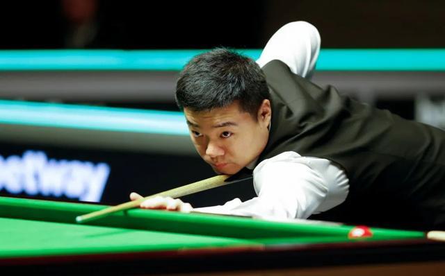 随着比赛的 随着比赛的